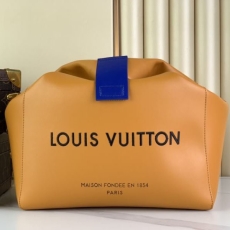 LV Clutch Bags